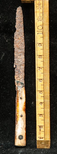 A 17th C. very small knife with a bone handle, found in Middelburgh.