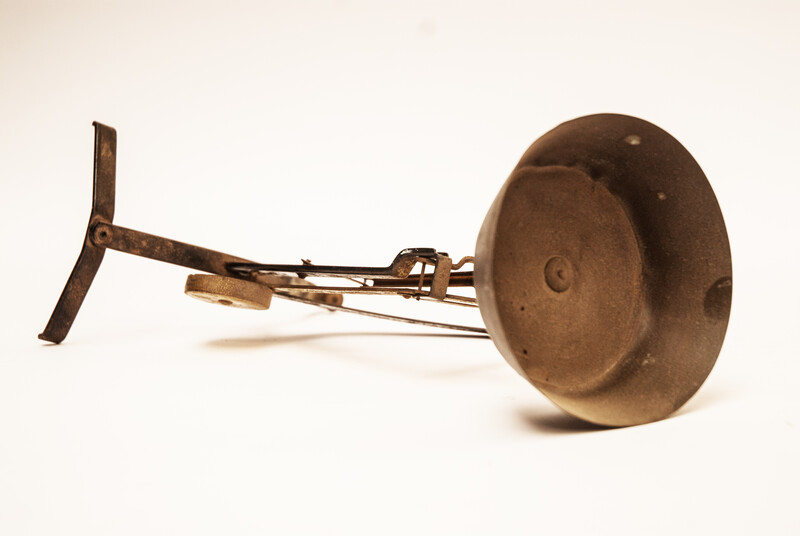 A nineteenth century precision balance of weights between 0 and 500 gram. 