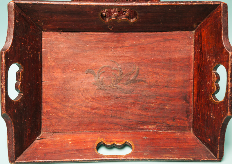 A nineteenth century small nicely decorated Dutch mangle tray.