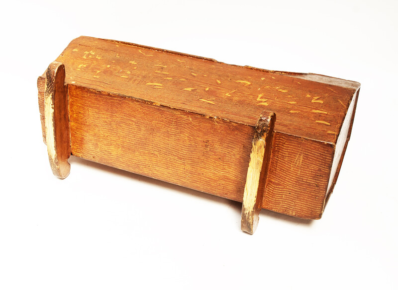 A well made nineteenth century dolls cradle.