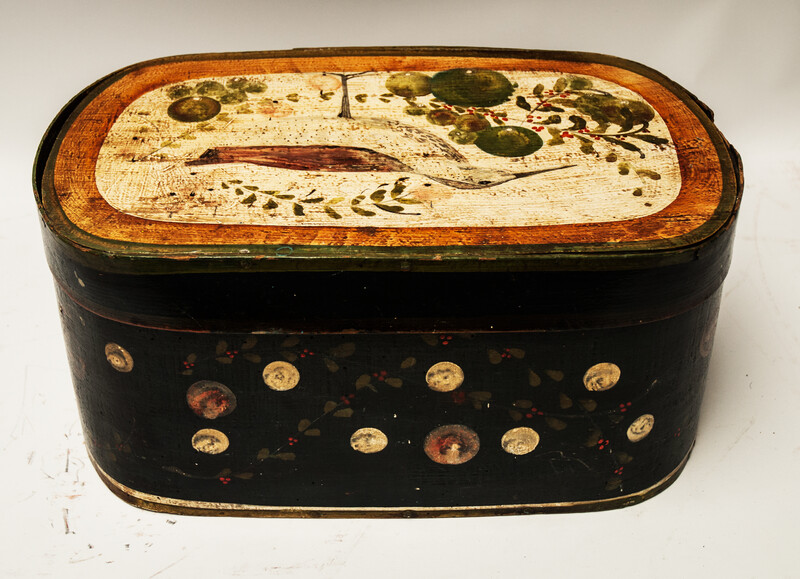 An early 18th C painted beechwood box from Thüringen featuring a snipe.