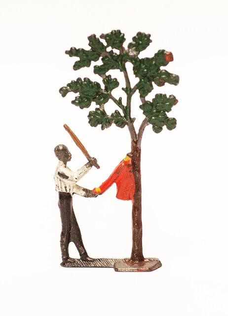 An extremely rare group of 4 three dimensional pewter people in action in the former Dutch colony Suriname. 