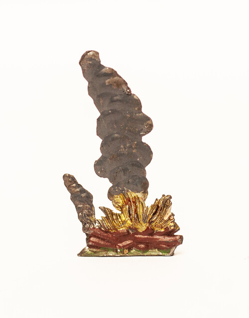 An extremely rare group of 4 three dimensional pewter people in action in the former Dutch colony Suriname. 